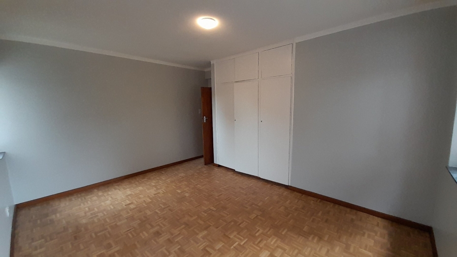 2 Bedroom Property for Sale in Kenilworth Western Cape